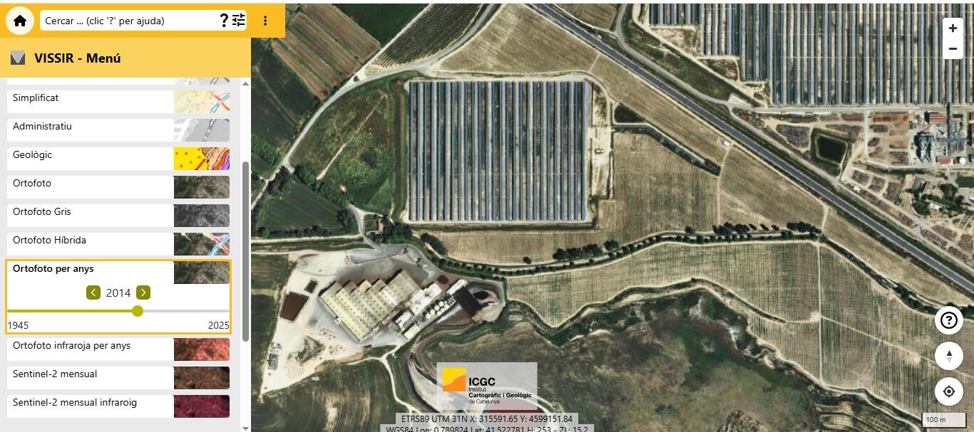 2014 (ICGC) — primers grans camps fotovoltaics confrontants i marges del canal cada vegada més pelats.