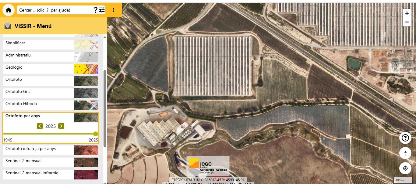 2025 (ICGC) — estat actual: marges sense arbres just al costat de General d'Olis i companyies, amb arbrat preservat als trams allunyats de la indústria.